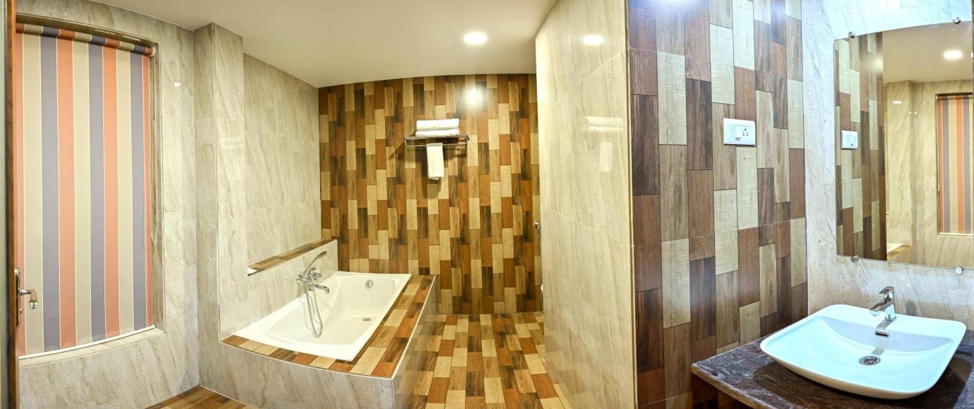 Hotel Laxmi Empire Гоа Экстерьер фото