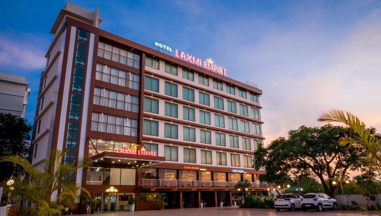 Hotel Laxmi Empire Гоа Экстерьер фото